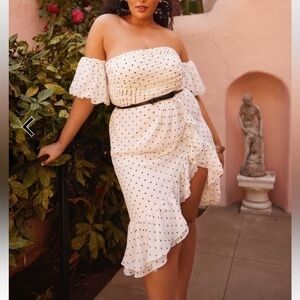 Fashion to Figure NWOT Jessa Dot Print Ruffle Dress